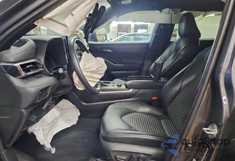 2021 Toyota Highlander Xse z USA, uszkodzony, nr VIN 5TDJZRBH0MS132163